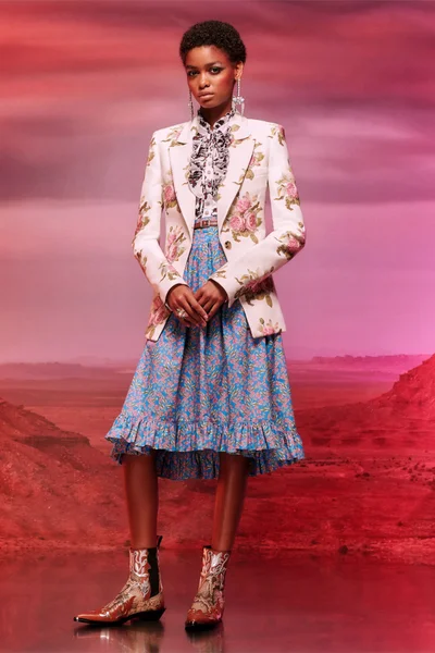 Look 3